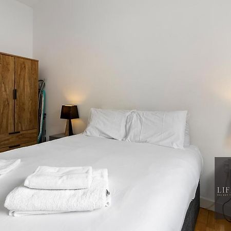 Smythen St, 2 Bed Apartment With Balcony Exeter Extérieur photo