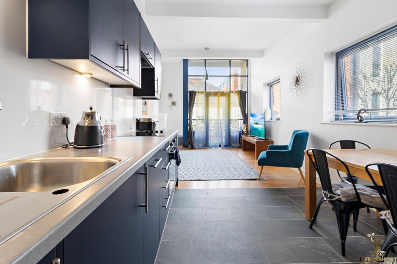 Smythen St, 2 Bed Apartment With Balcony Exeter Extérieur photo